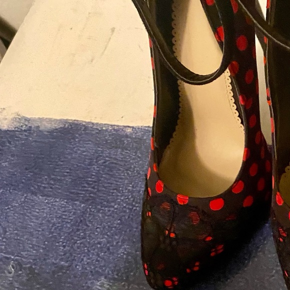 New - Picture 3 of 3